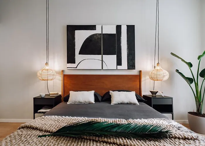 Feshi - 3 Bedrooms In Eixample Dreta Apartment Barcelona