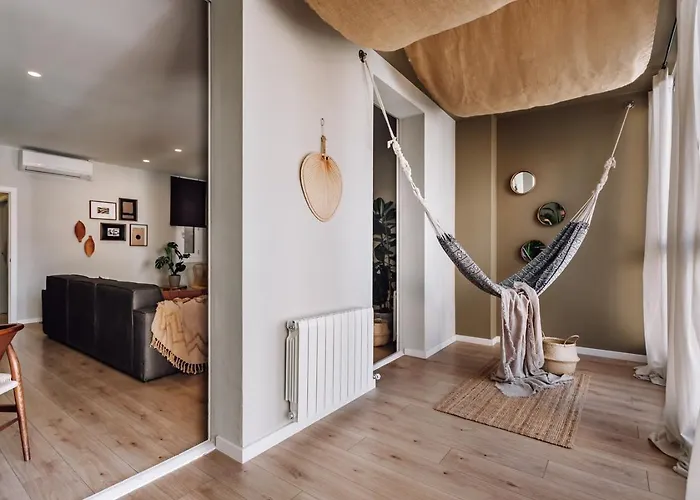 Apartment Feshi - 3 Bedrooms In Eixample Dreta Barcelona